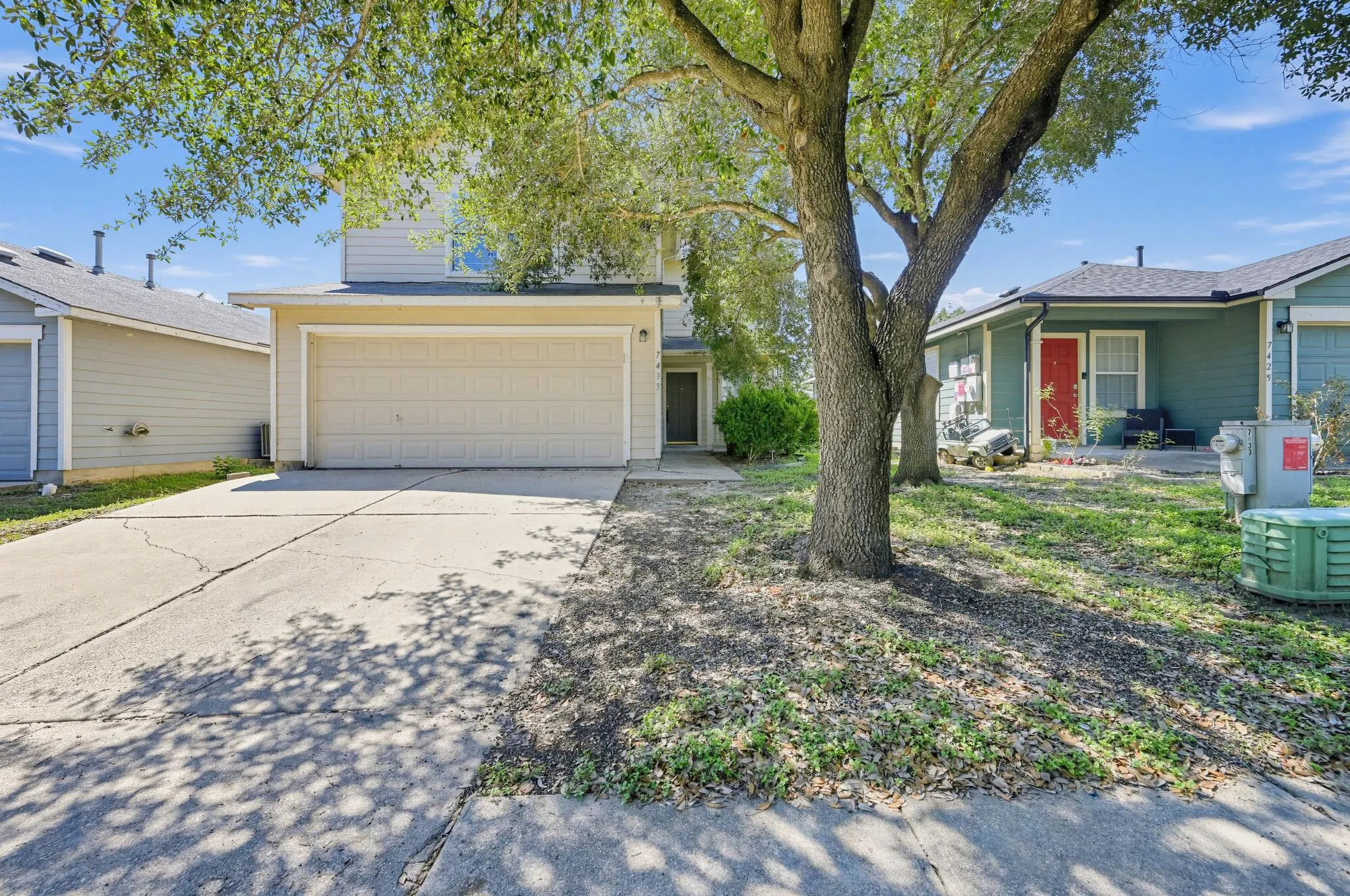 Photo 2 of 7433 ASPEN BROOK DR