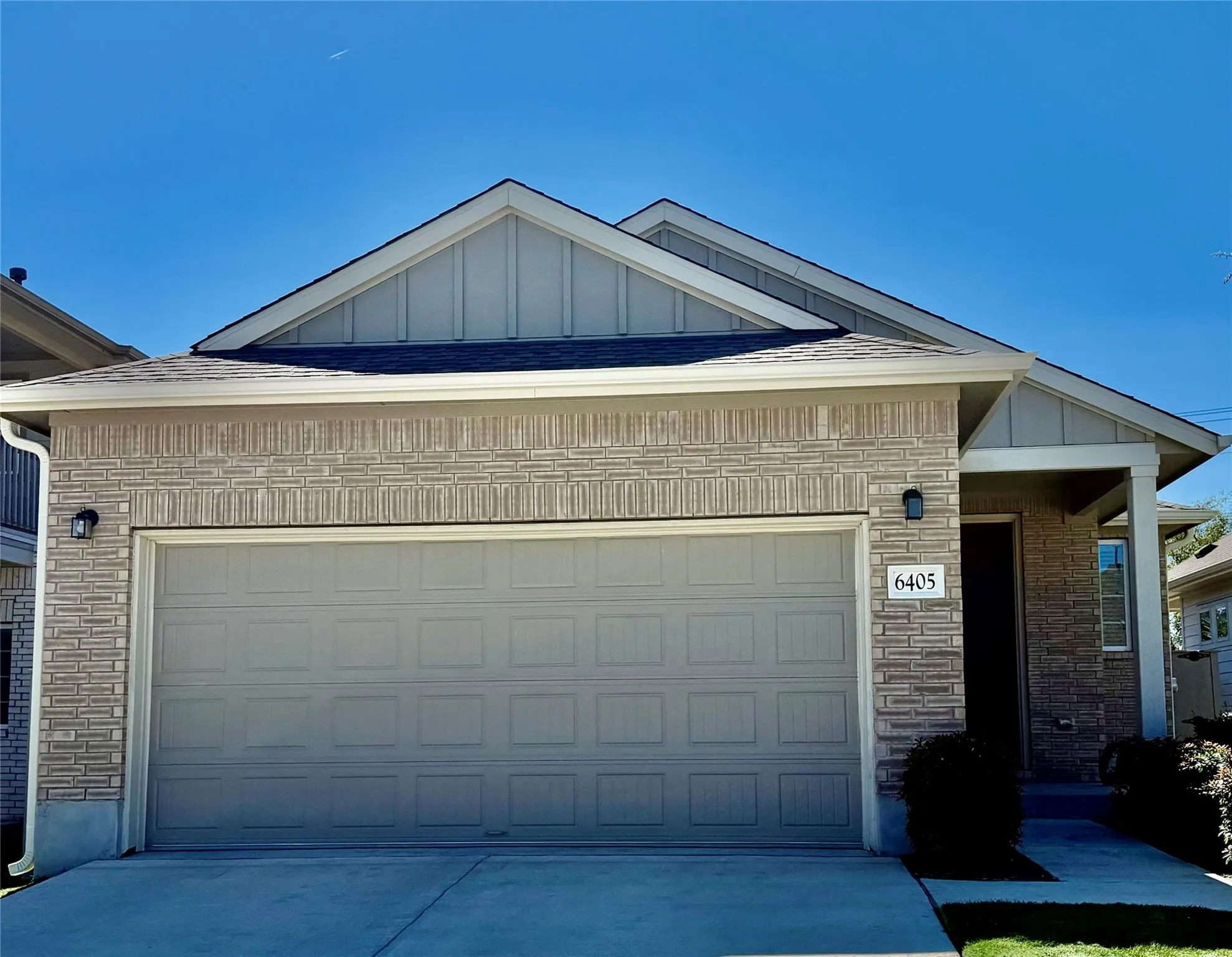 Photo 2 of 6405 PRINCIPALE DR