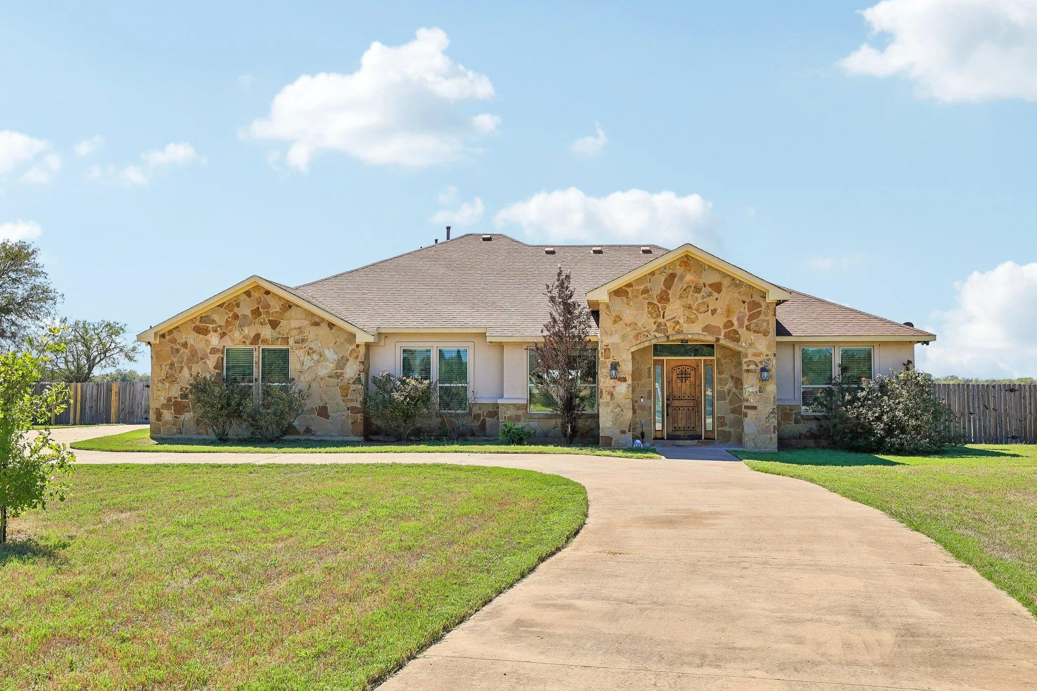 Photo of 106 ELAND AVE, Bastrop, TX, 78602