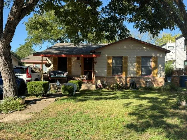 Photo of 1106 JUSTIN LN, Austin, TX, 78757