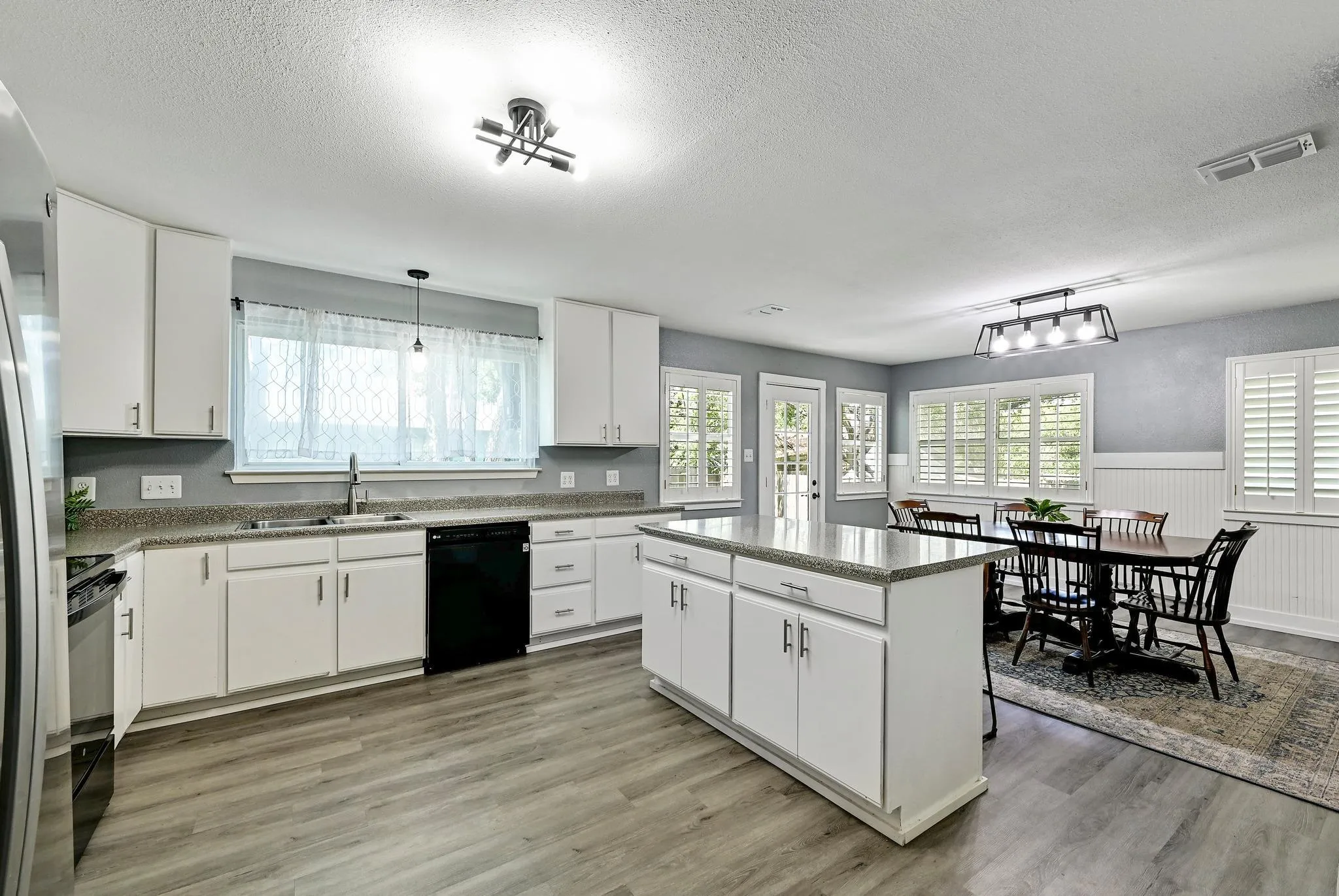 Photo 2 of 12501 PREECE DR