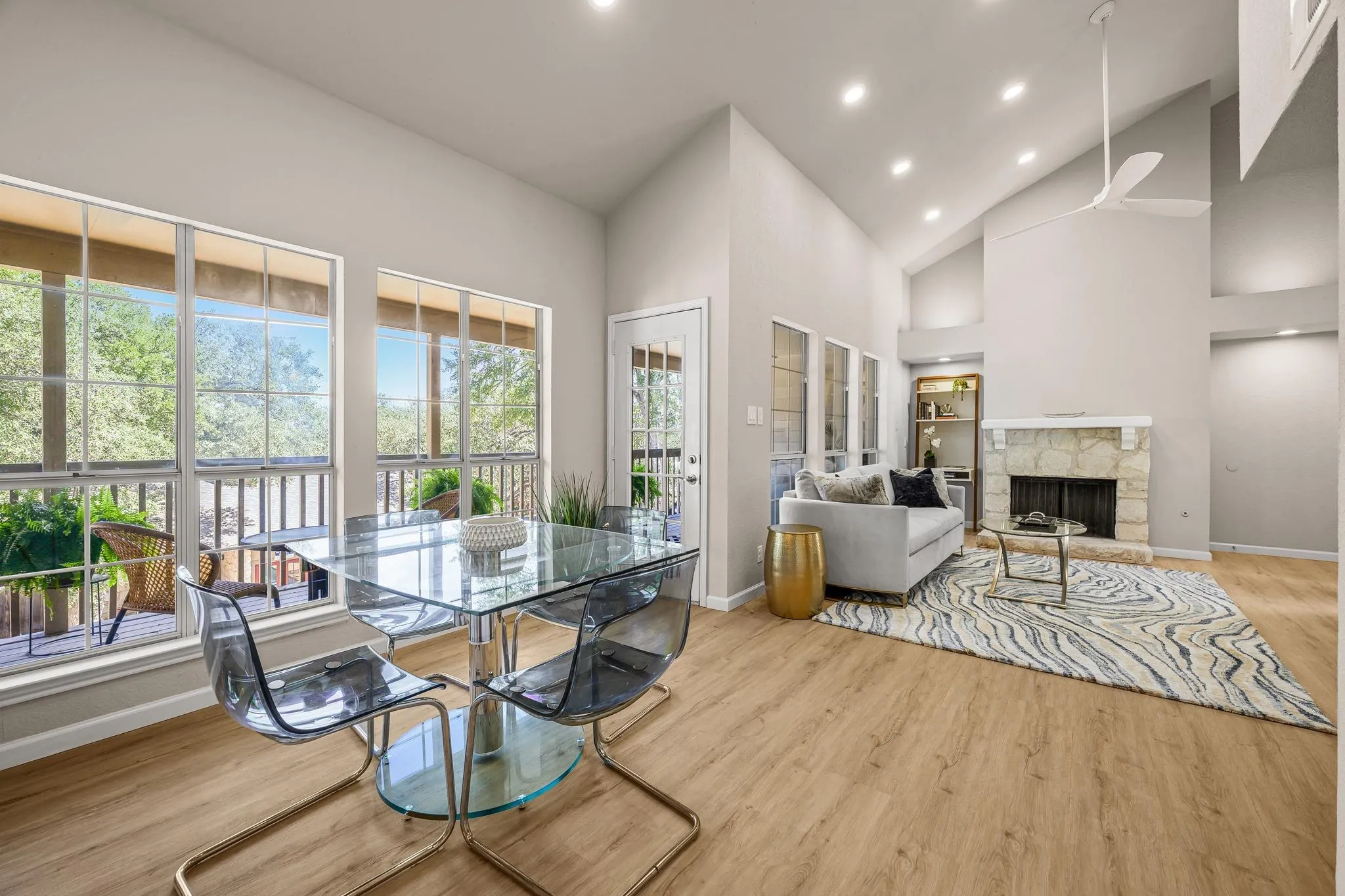 Photo 4 of 3809 SPICEWOOD SPRINGS RD #241