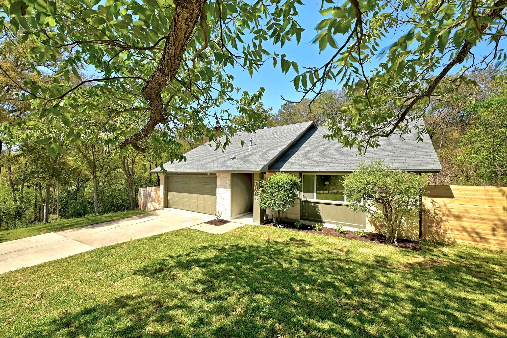 Photo of 7004 FRED MORSE DR