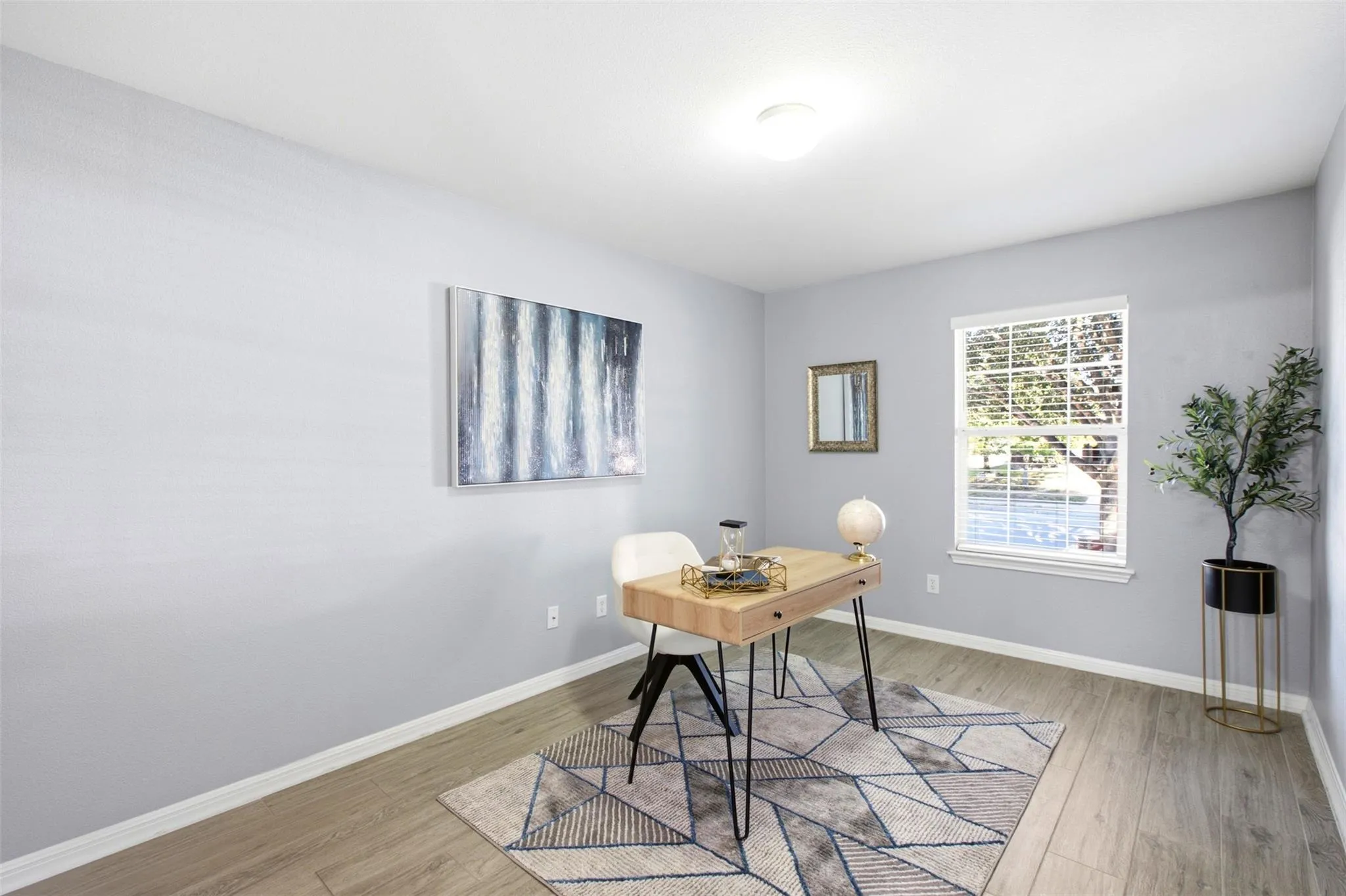 Photo 5 of 18536 BLUE POND DR