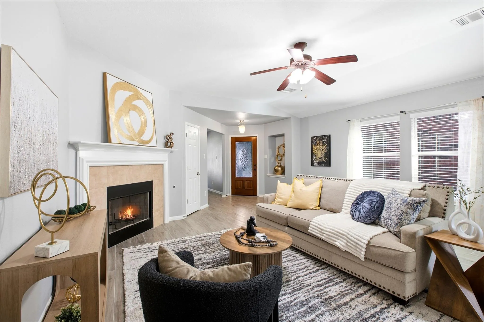 Photo 4 of 18536 BLUE POND DR