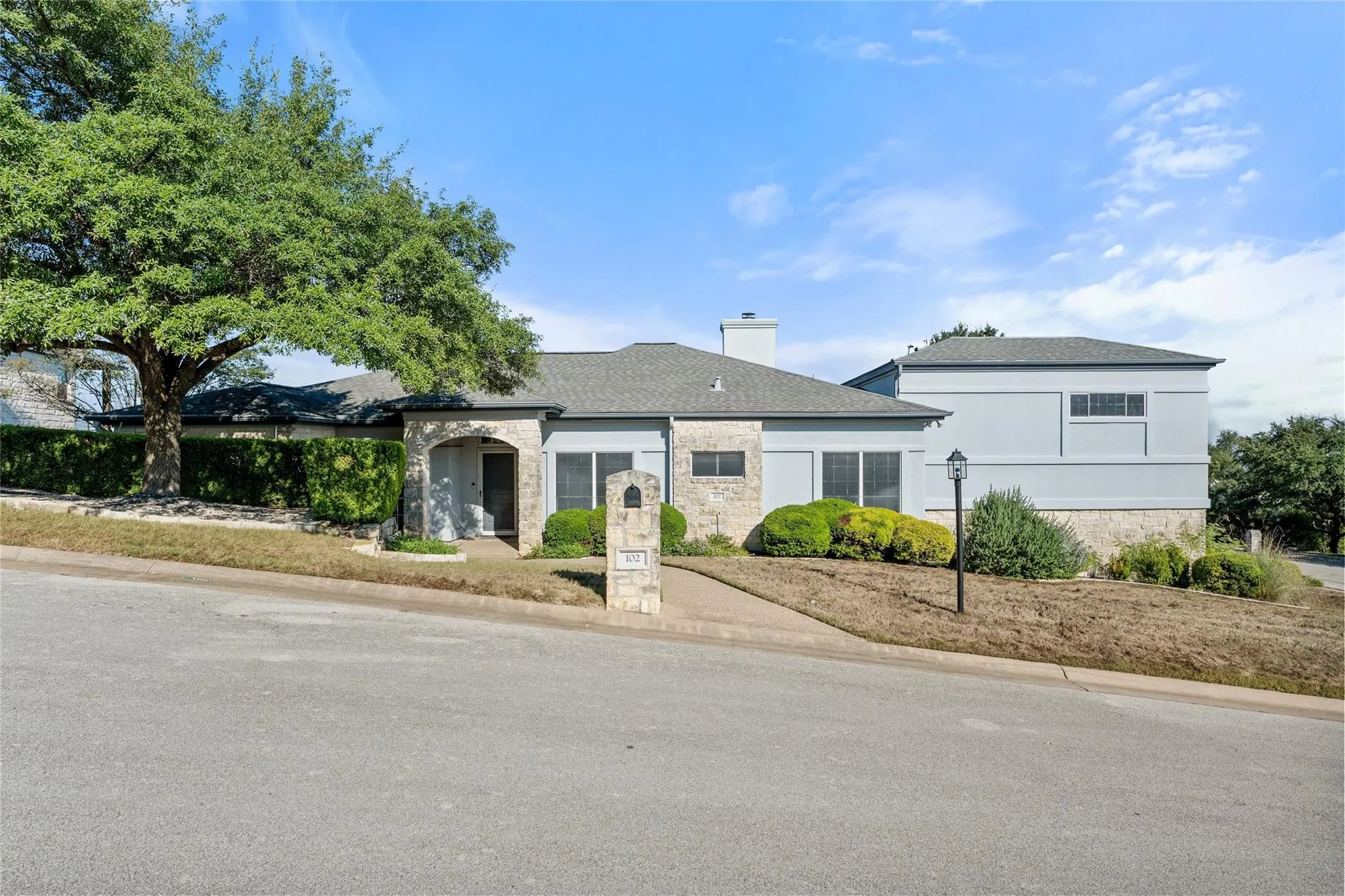 Photo of 102 PARAGON CT, Lakeway, TX, 78734