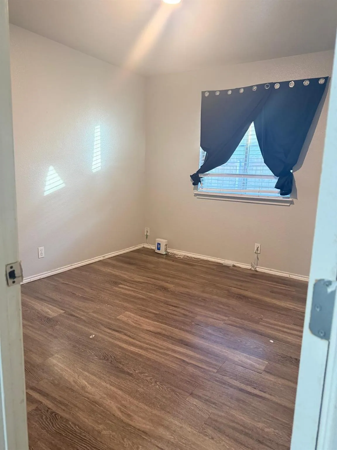 Photo 2 of 6009 WIDELEAF DR
