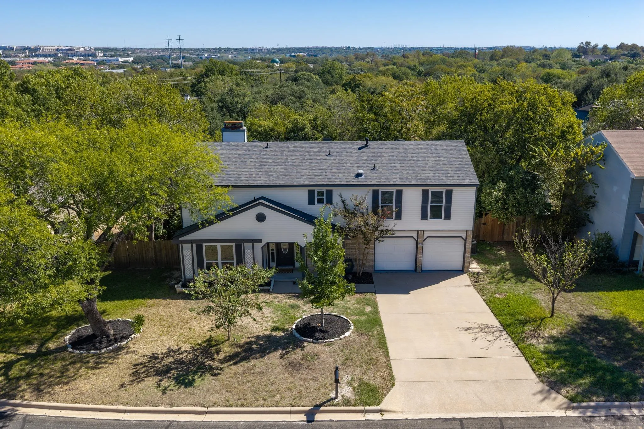 Photo of 1100 HUNTRIDGE DR, Austin, TX, 78758