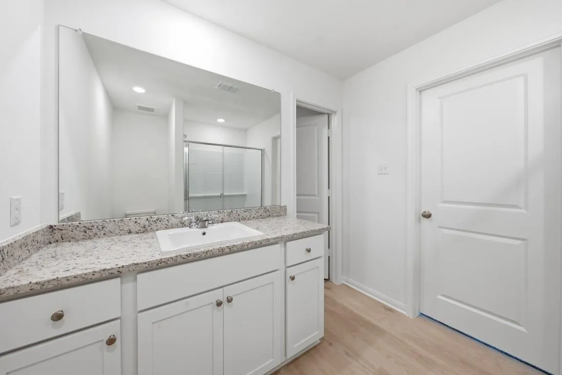 Photo 5 of 225 W LUNA BLUE LN