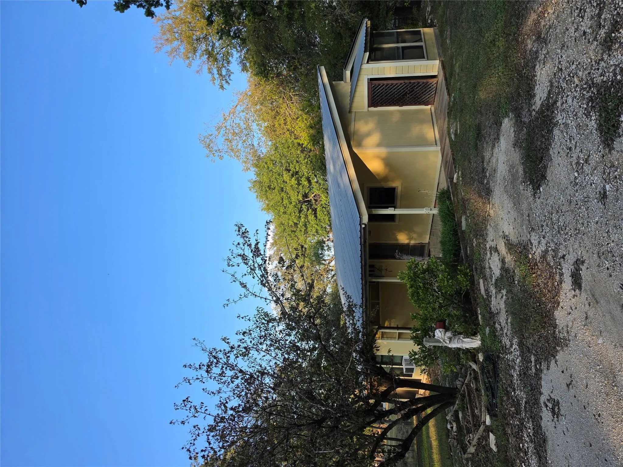 Photo 3 of 311 BARTON MEADOW DR