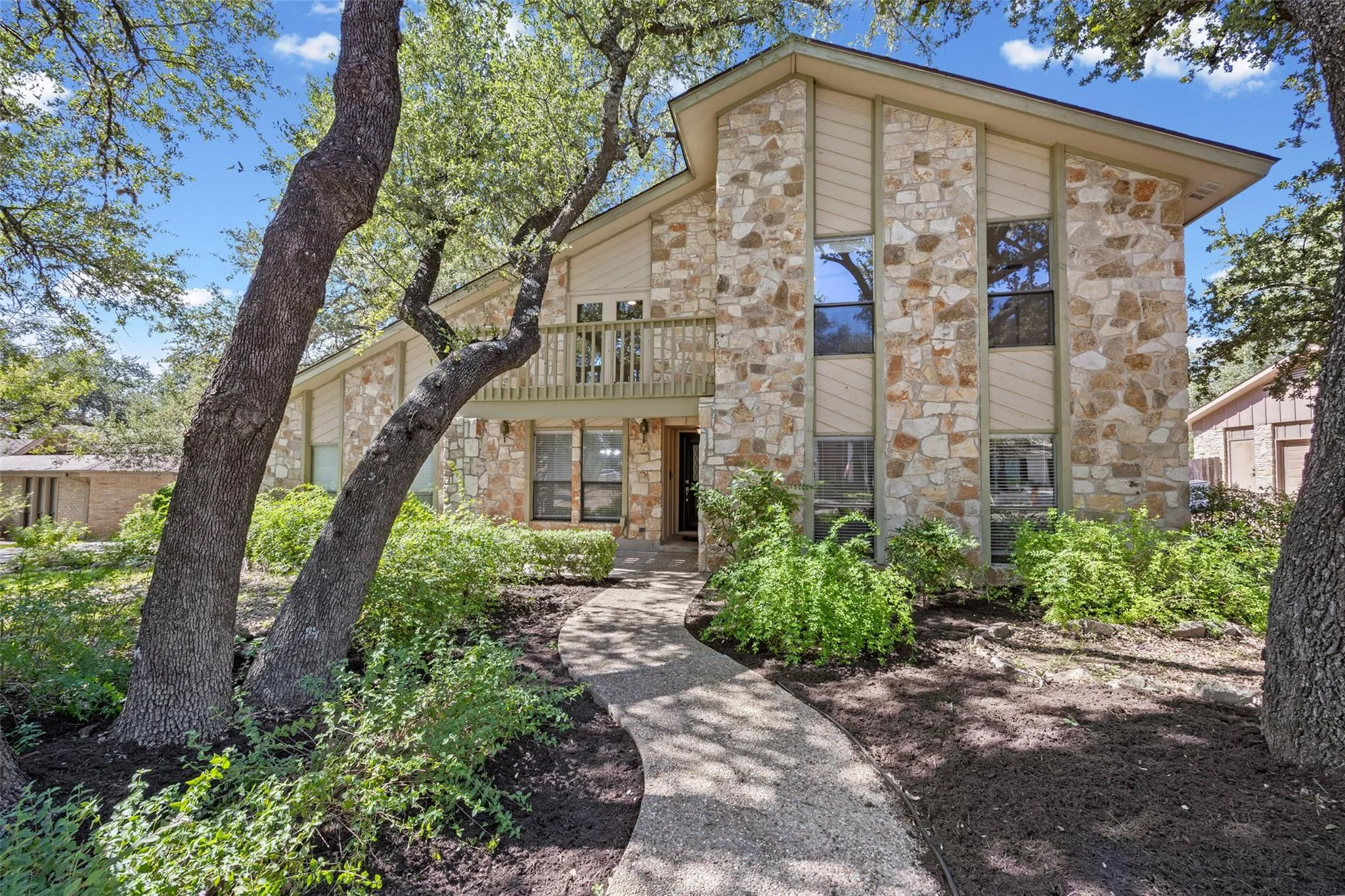 Photo of 11306 PICKFAIR DR, Austin, TX, 78750