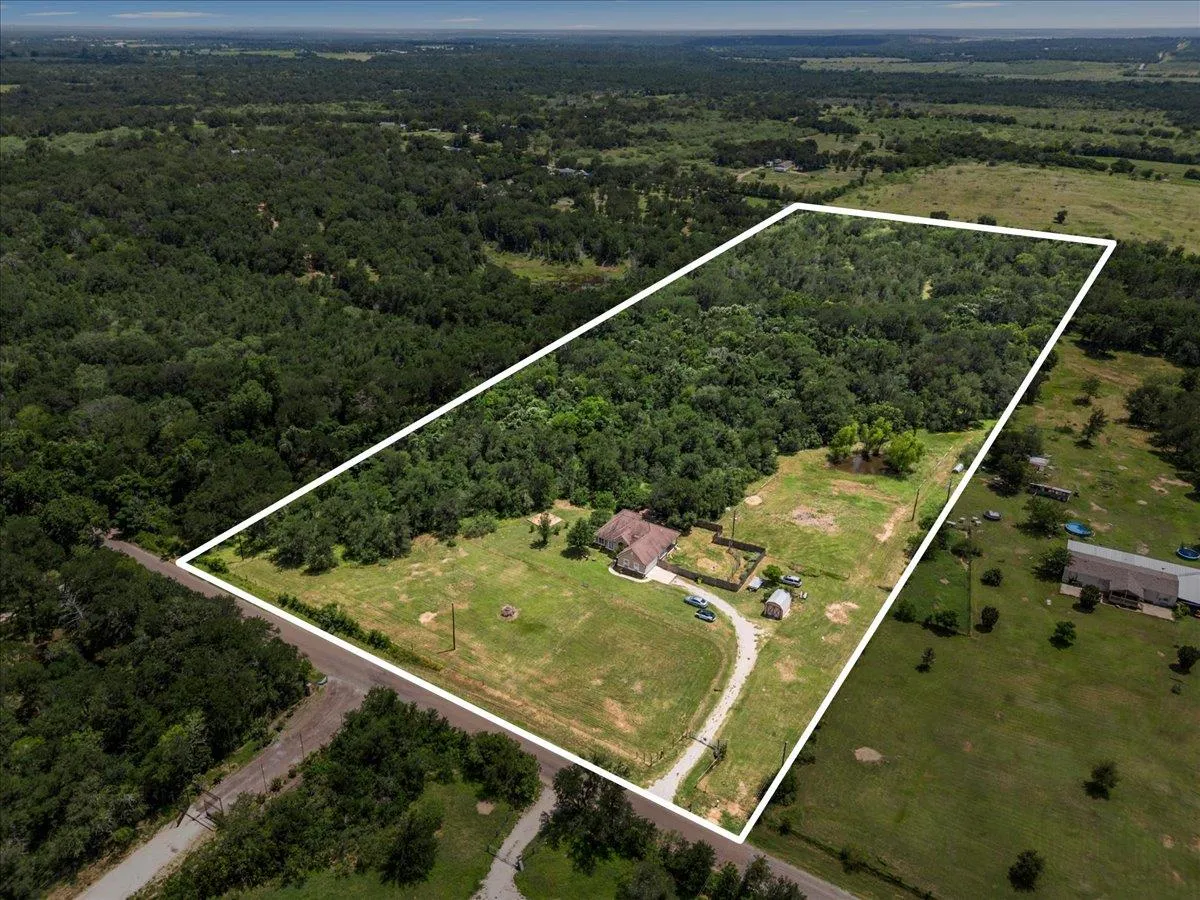Photo of 437 BALCH RD, Elgin, TX, 78621