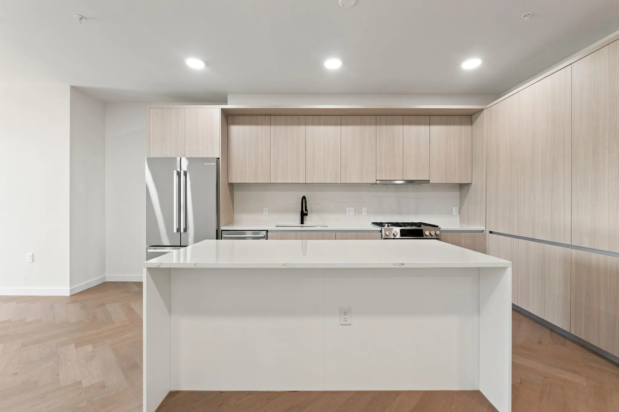 Photo 4 of 2209 S 1ST ST #335
