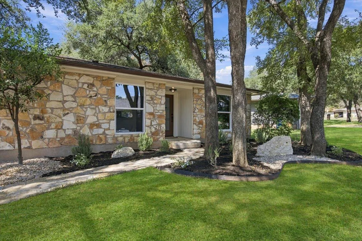Photo 2 of 12006 TRIANON LN