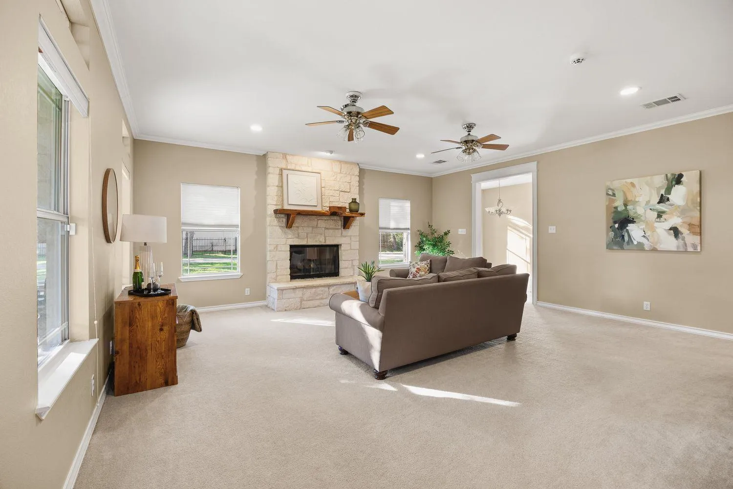 Photo 5 of 226 CEDAR HILLS DR