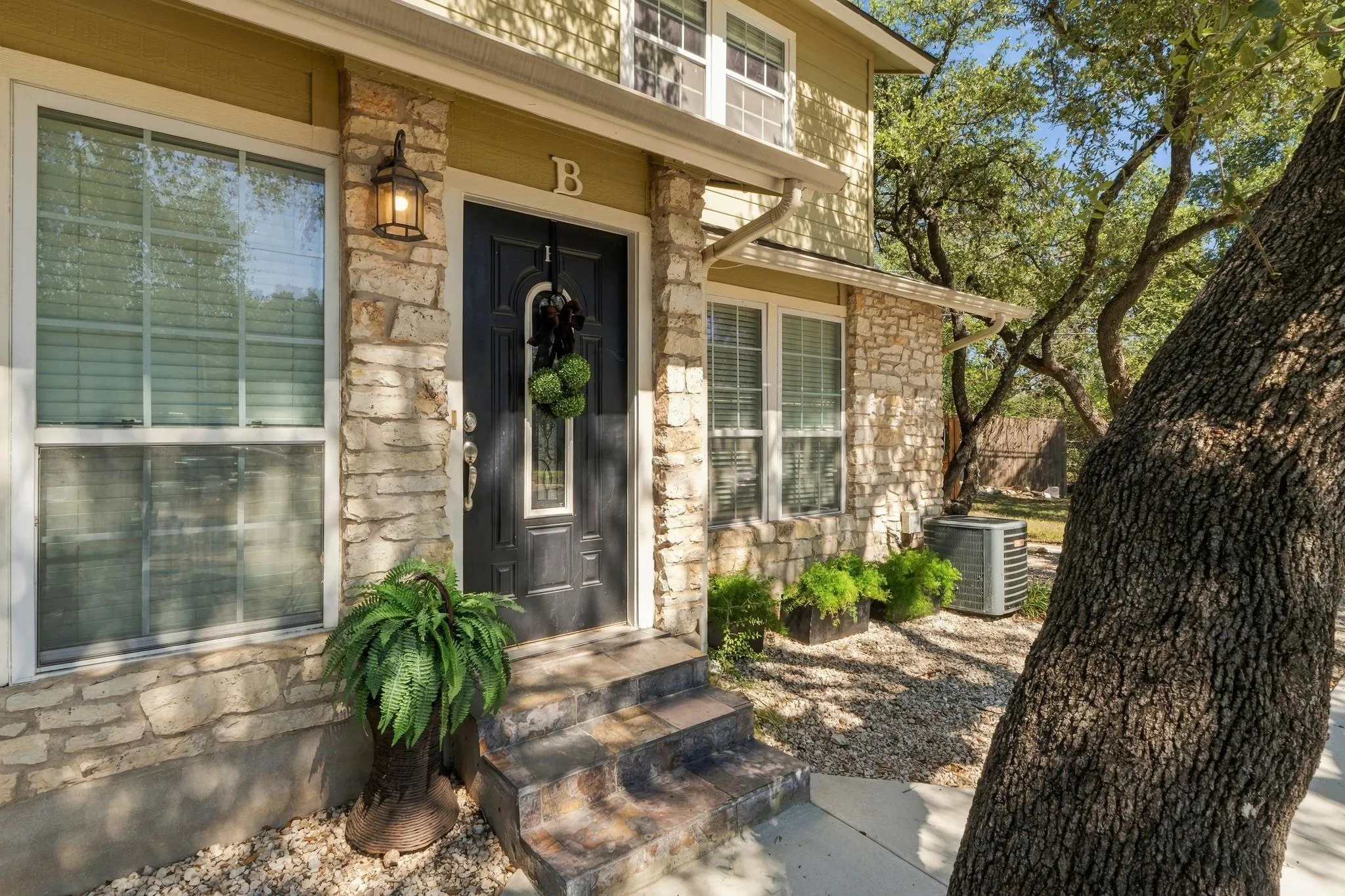 Photo of 1504 ALLEN RD #B, Austin, TX, 78746