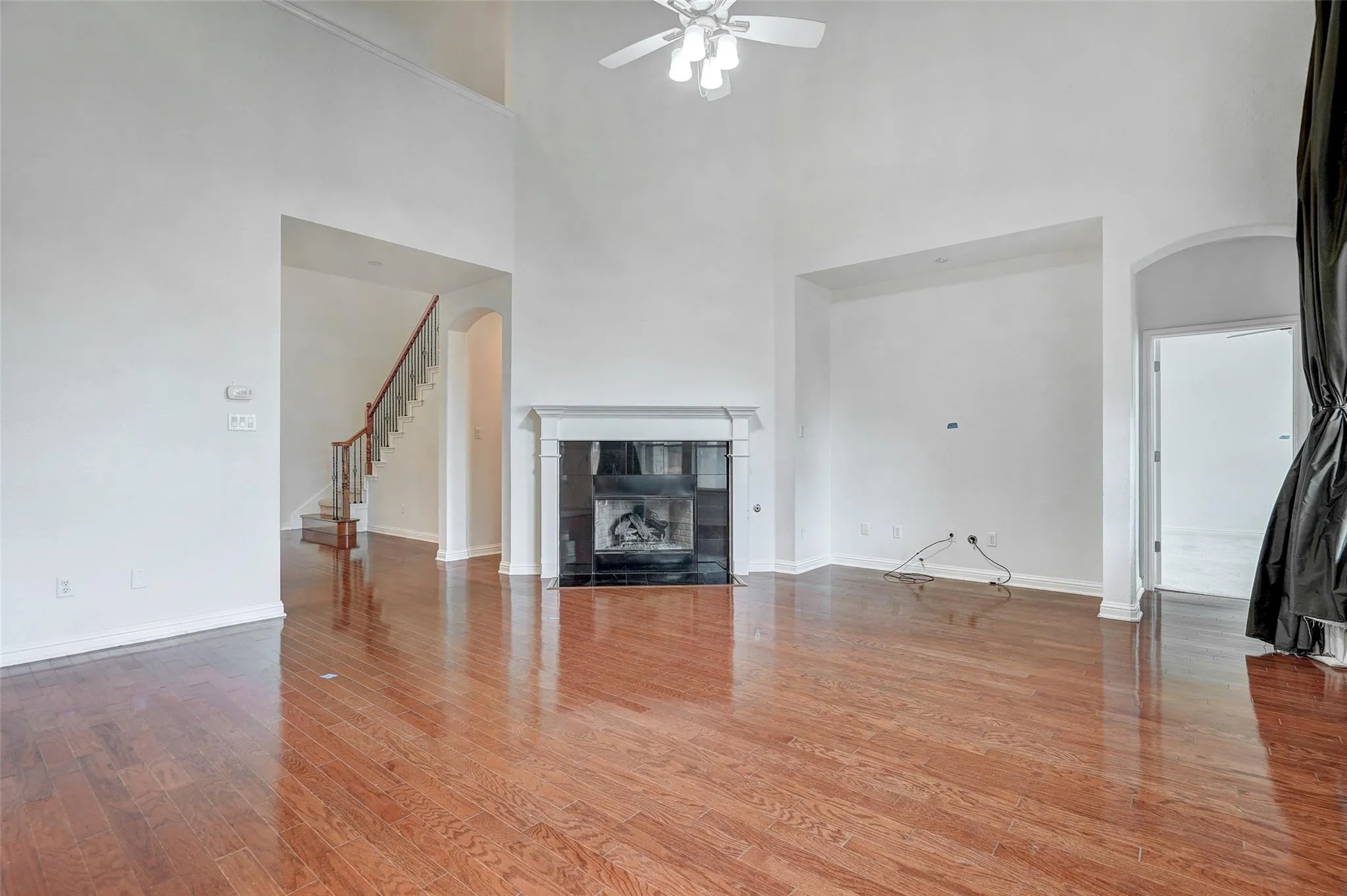 Photo 5 of 3129 GOLDENOAK CIR