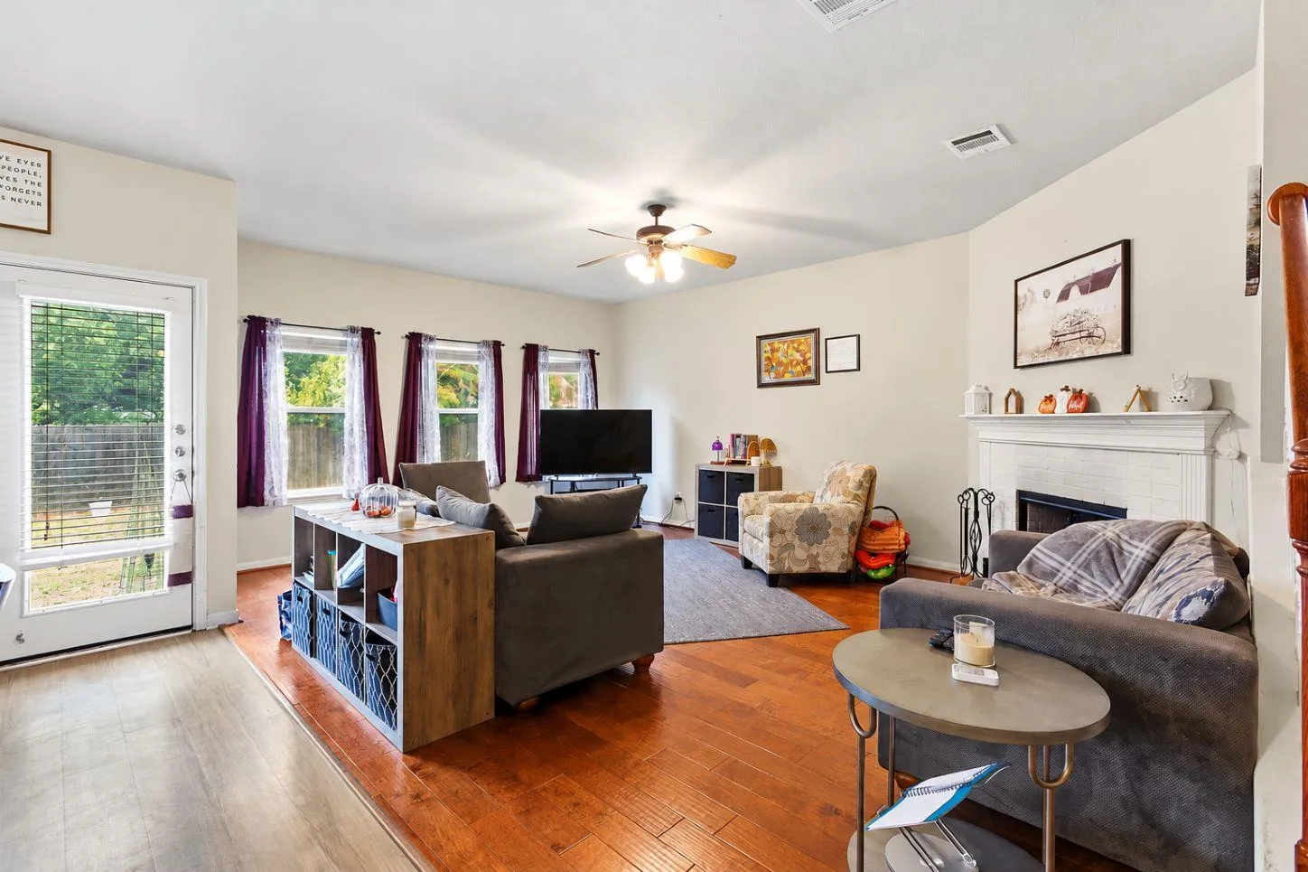 Photo 4 of 904 ELMWOOD DR