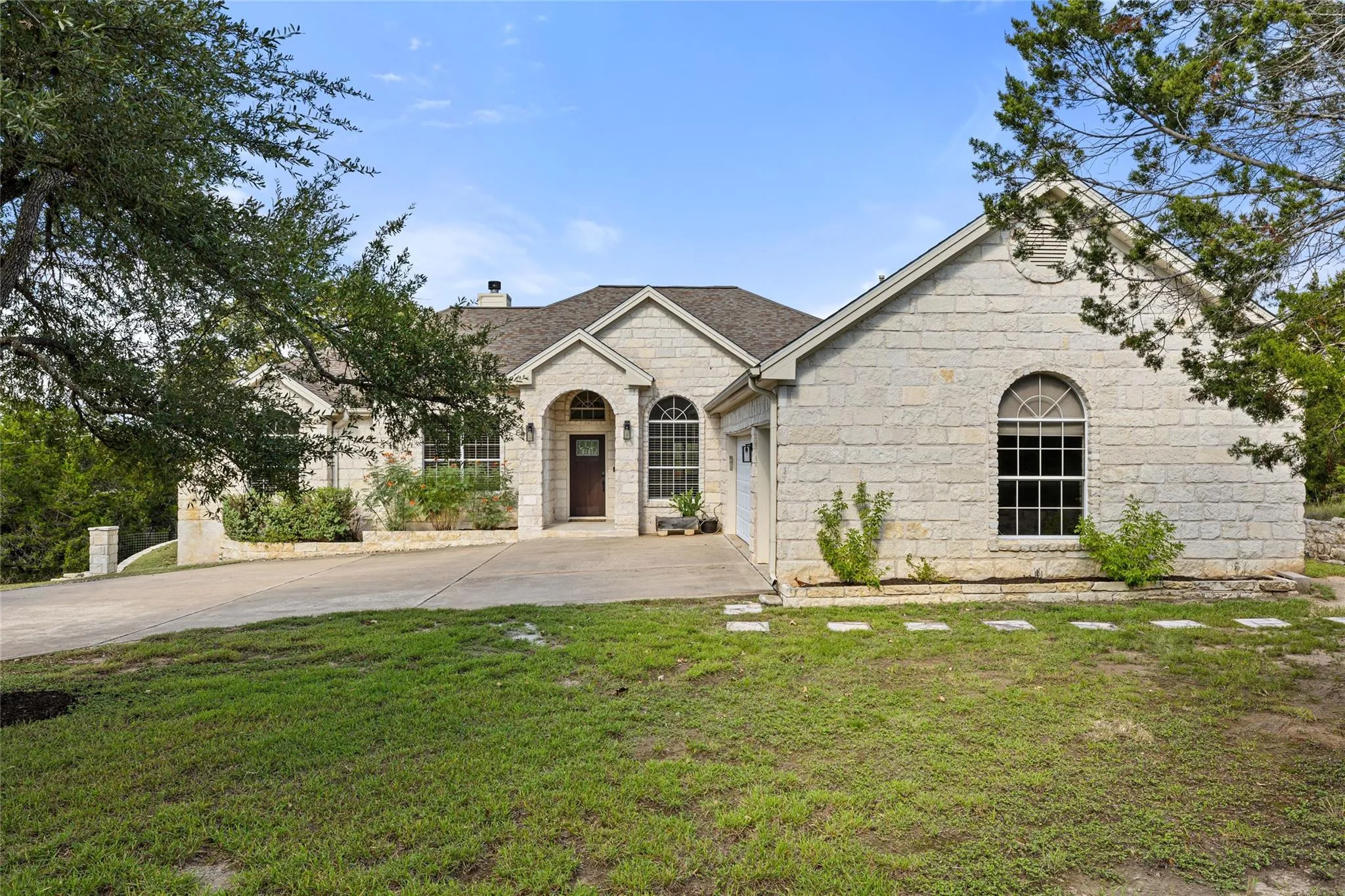 Photo of 1025 SUNSET CANYON DR N, Dripping Springs, TX, 78620