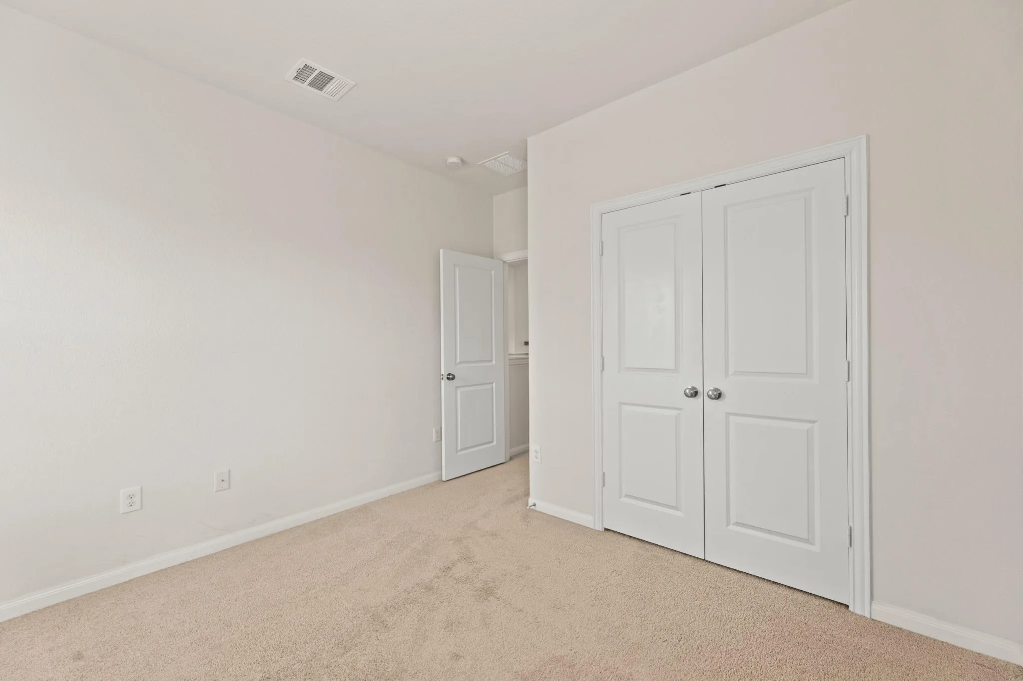 Photo 5 of 13906 CANTATA LN