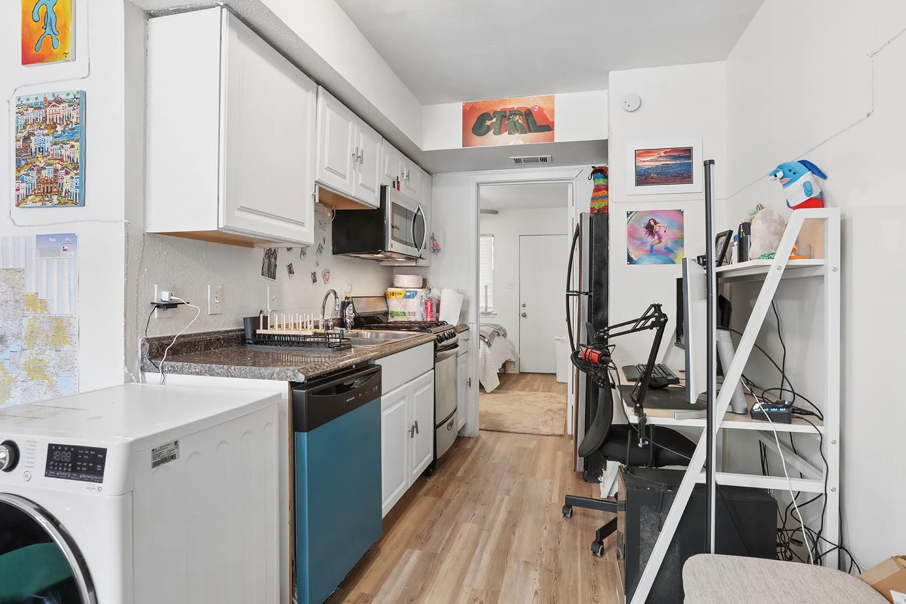 Photo 5 of 1010 W 23RD ST #5