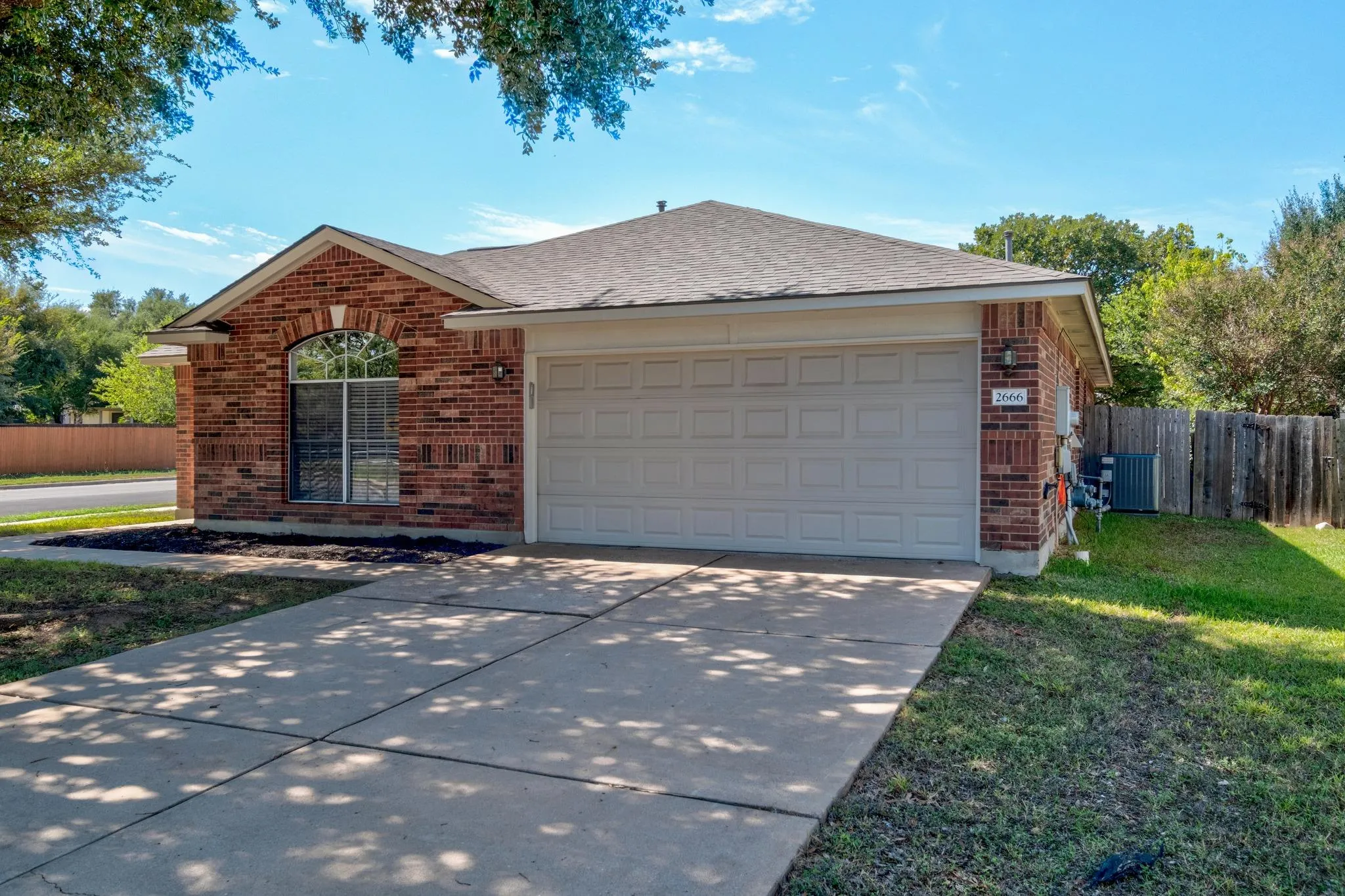 Photo 3 of 2666 BRADLEY LN