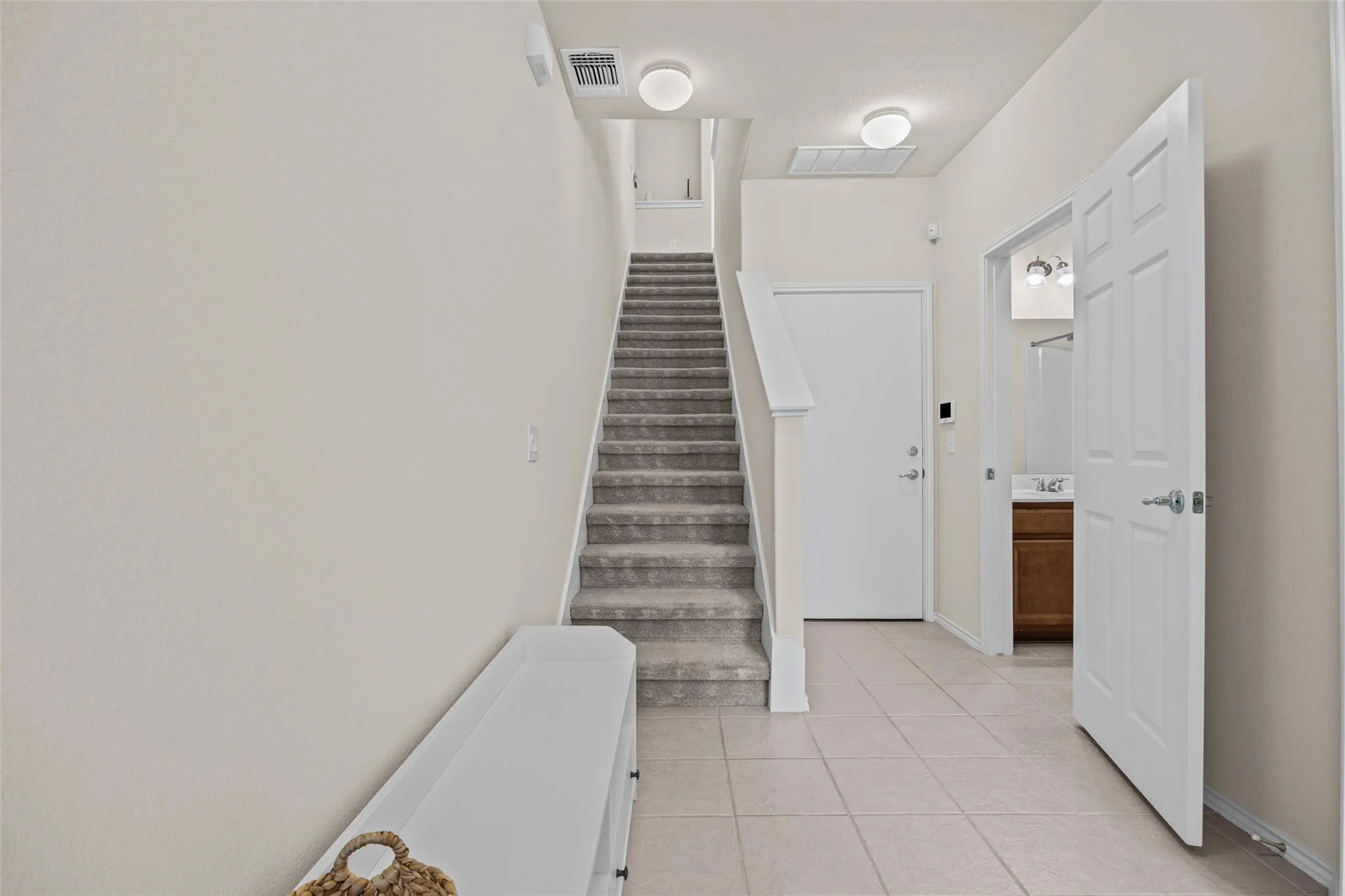Photo 3 of 4321 STROMQUIST ST