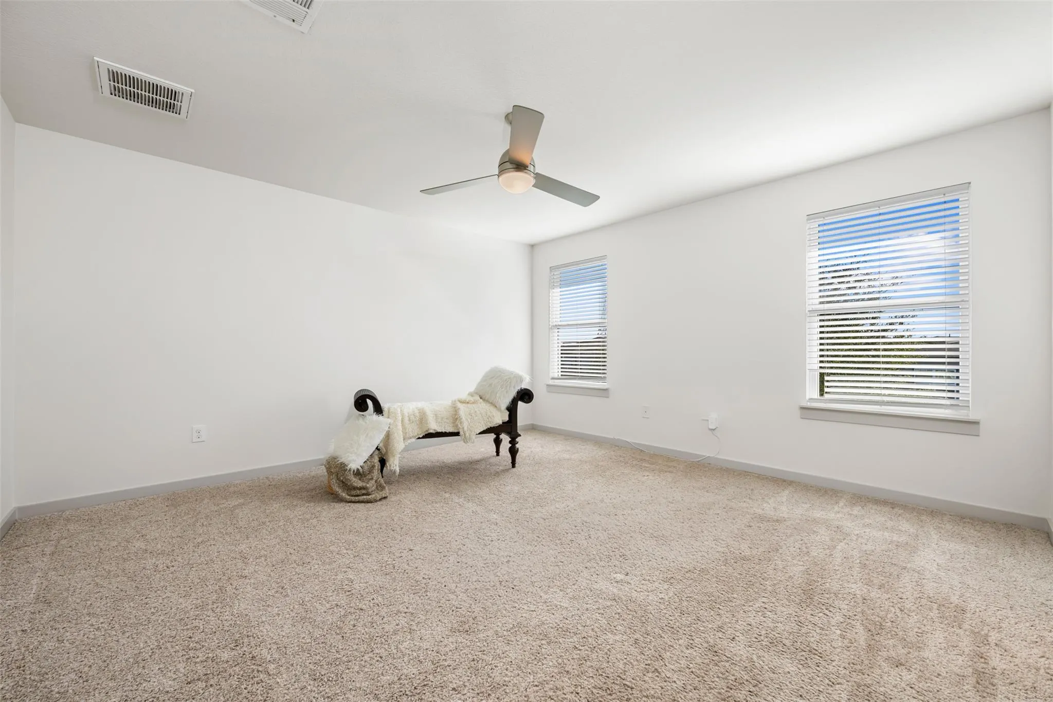 Photo 5 of 8301 MIMI LN