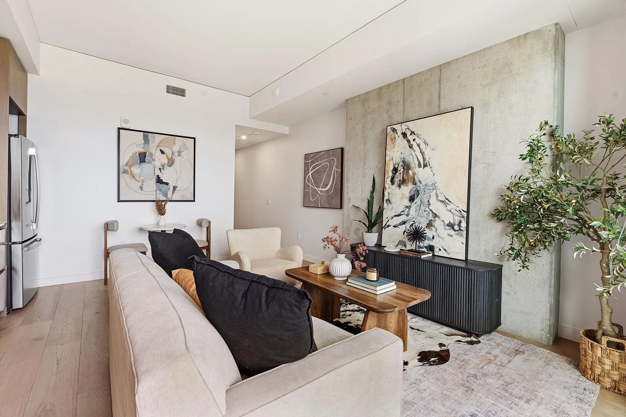 Photo 5 of 610 DAVIS ST #3408