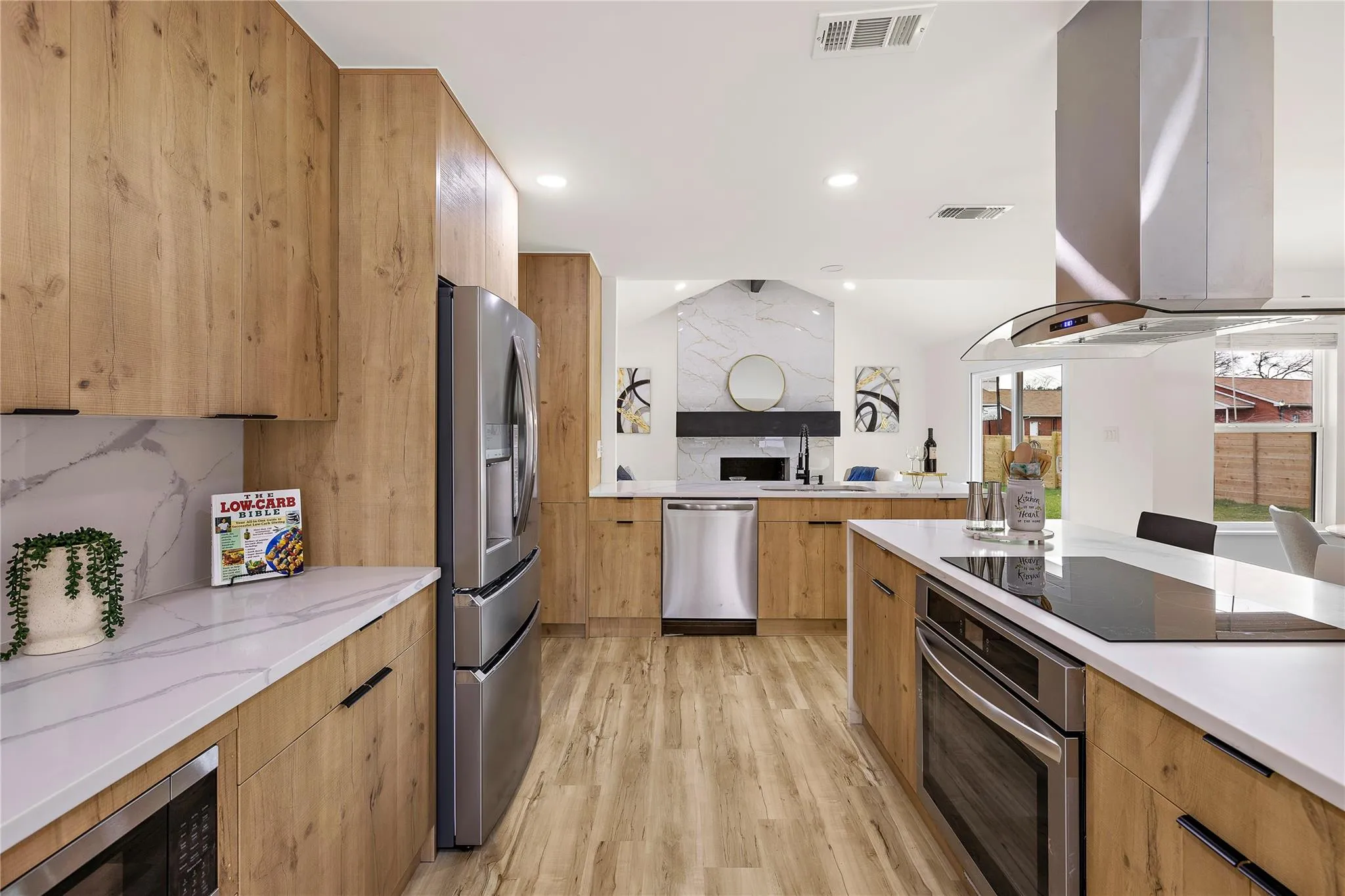 Photo 5 of 2927 NORWOOD HILL ST