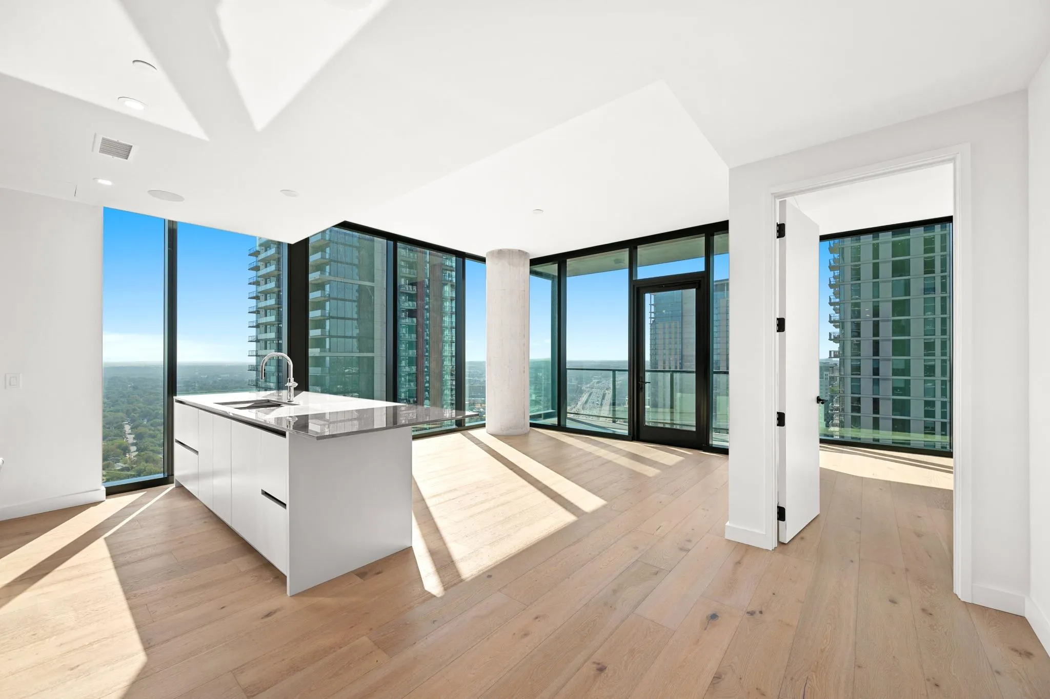 Photo of 610 DAVIS ST #3002, Austin, TX, 78701