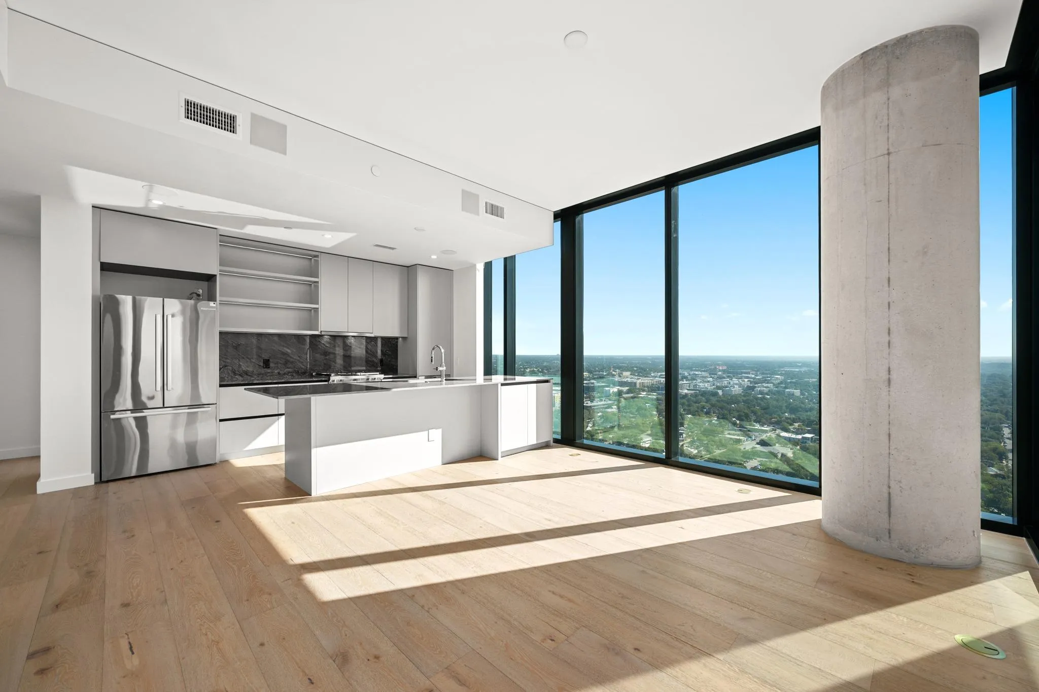 Photo 3 of 610 DAVIS ST #3002