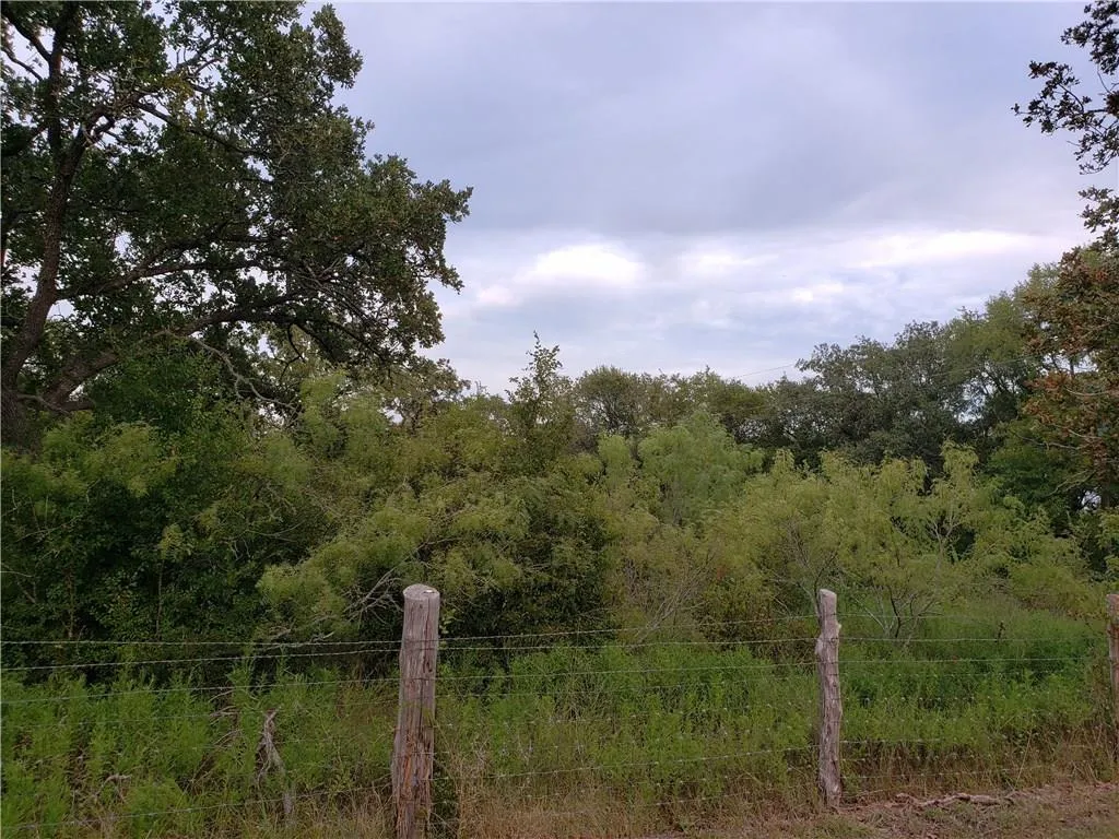 Photo 3 of 18901 HOG EYE RD #E