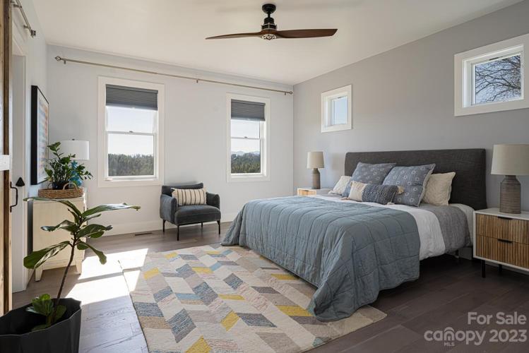 Main House Primary Bedroom