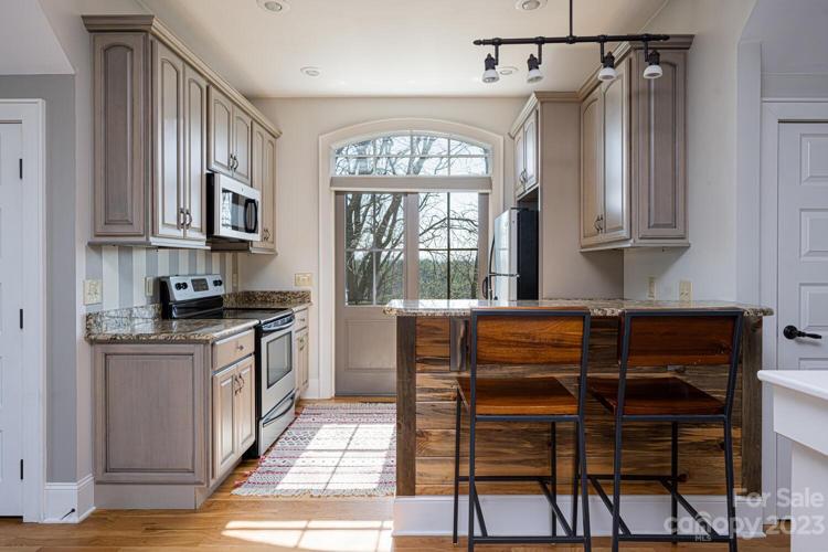 Guest House Kitchen with Balcony