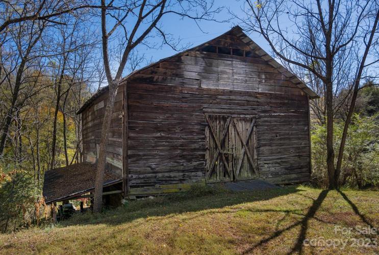 Original Tobacco Barn