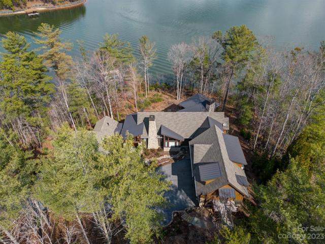 Sky Veiw Front of House with Lake in back