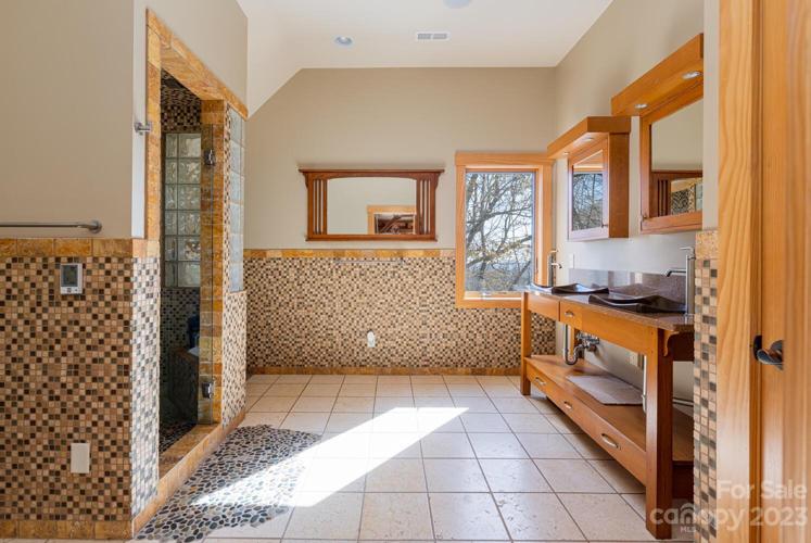 Upper Level Bedroom Suite Bathroom