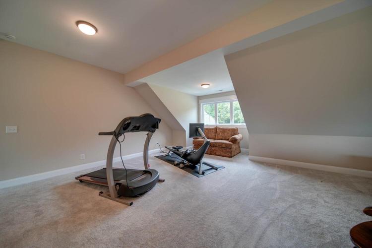 Upper level Bonus Room