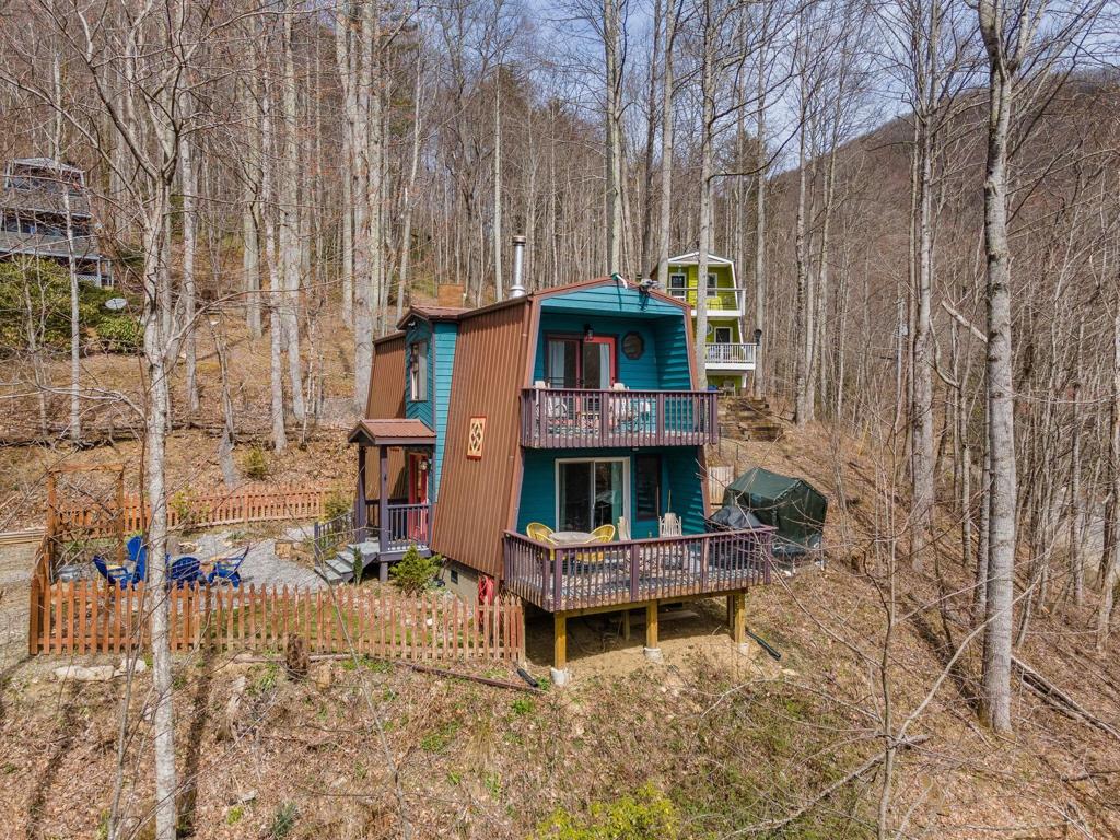 Two balconies to enjoy the natural surroundings
