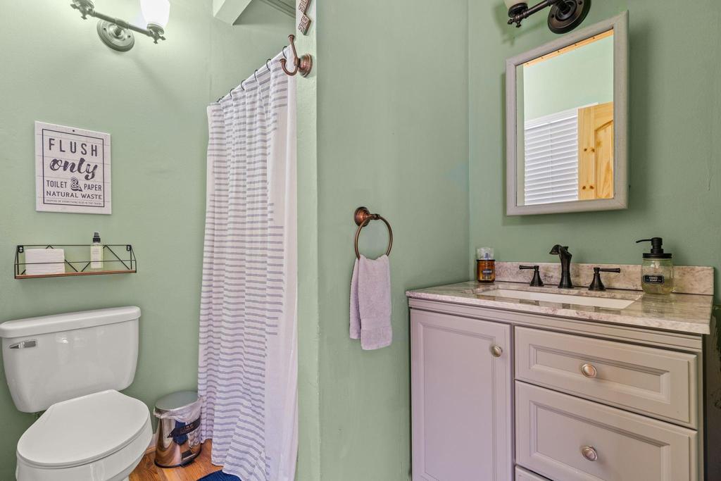 Full bathroom on main level