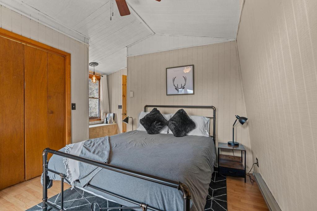 Second Bedroom Upstairs