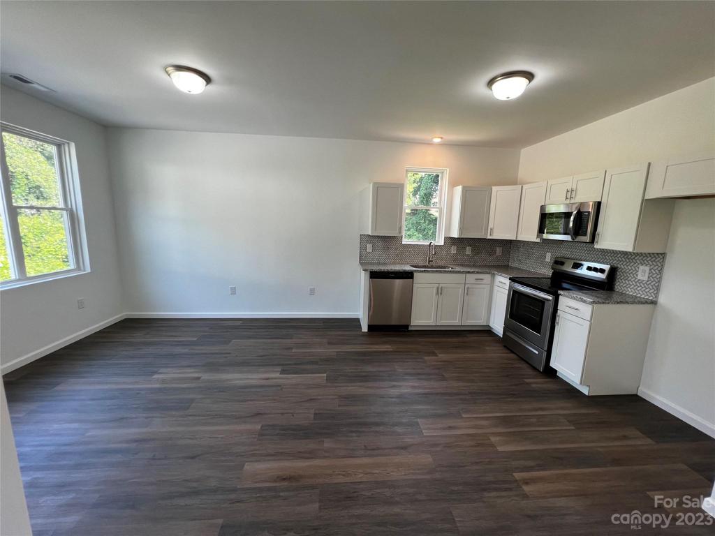 Open Concept Main Floor