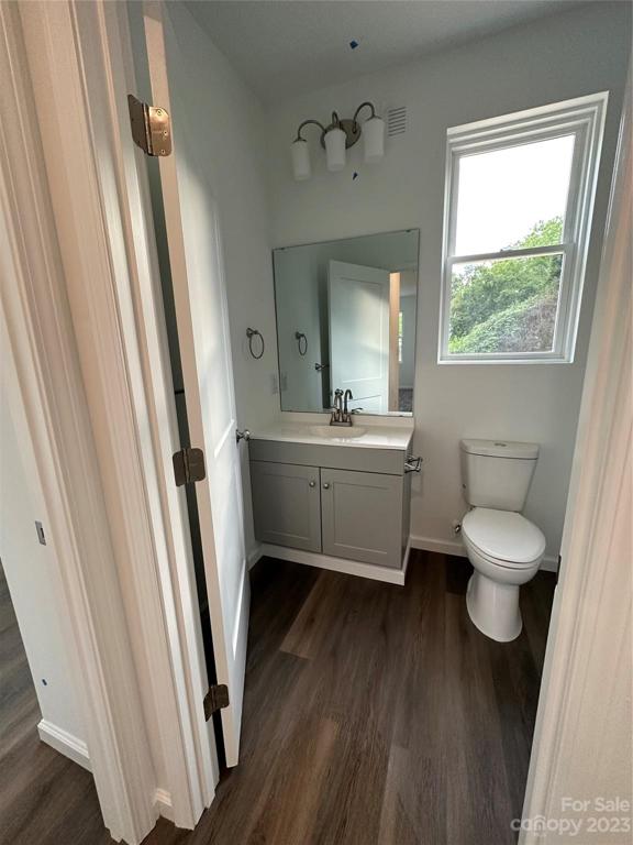Main Floor Bathroom