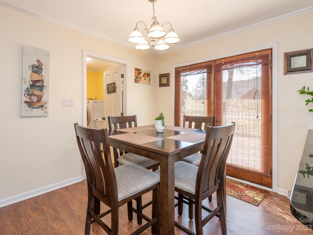 Breakfast Nook