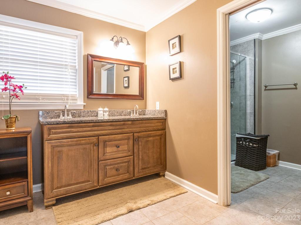 Primary Bathrroom