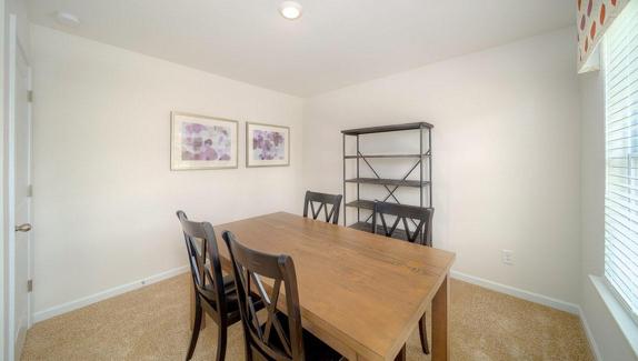 PHOTOS REPRESENTATIVE.