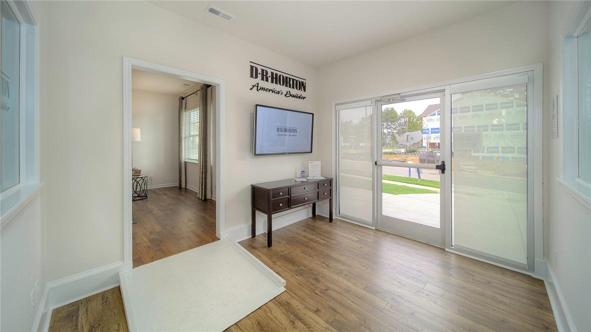 PHOTOS REPRESENTATIVE.