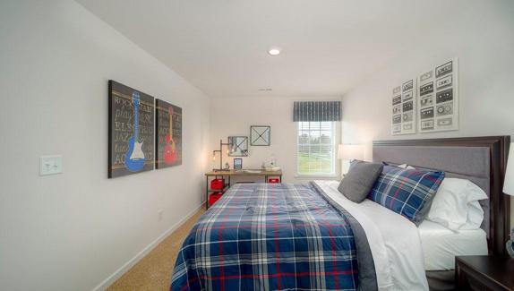 PHOTOS REPRESENTATIVE.