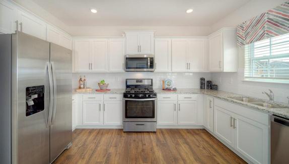 PHOTOS REPRESENTATIVE.